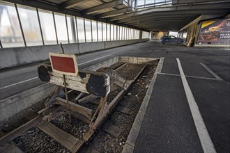 Platform and track with buffer stop, main station, Kempten, Allgaeu, Bavaria, Germany, Europe