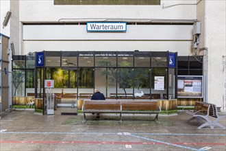 Dreariness in the main station because of the Stuttgart 21 construction project, S21, waiting room. The heritage-protected Bonatz building is being completely renovated for 250 million euros, all serv...