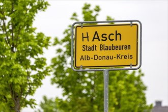 Place-name sign of Asch
