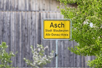 Place-name sign of Asch