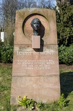 Monument to the actress