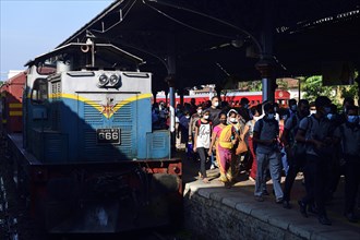 Diesel locomotive during rush hour at Kandy station
