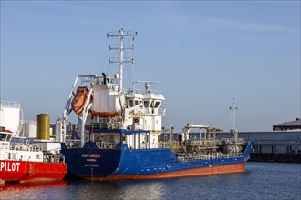 Tanker Antares at the Hansakai in the New Fishing Harbour