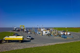 Harbour scene in Strucklandungshoern