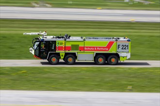 Airport fire brigade vehicle