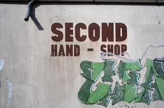 Graffiti on a second hand shop