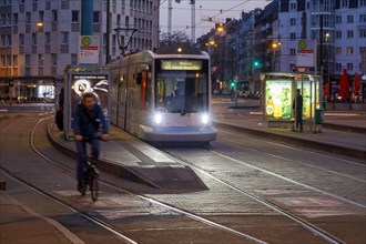 Worringer Platz tram stops