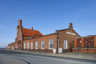 HAPAG halls
