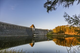 Moehnetalsperre dam with wall towers