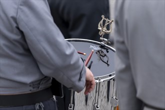 A soldier of the Gebirgsmusikkorpss from Garmisch-Partenkirchen plays the drum during the handover roll call of the German Army at Nymphenburg Palace