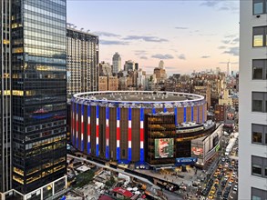 Madison Square Garden lights up in blue