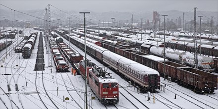 Train formation plant in the Vorhalle district in winter