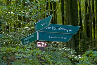 Signs for hikers at the Koenigsstuhl