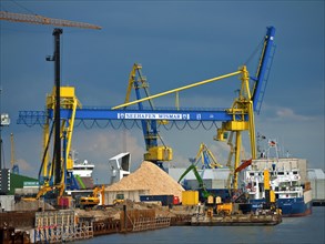 Ships in the overseas port of Wismar