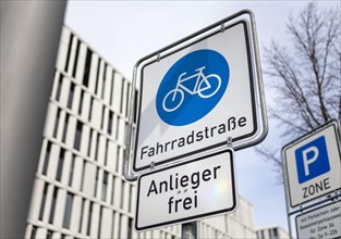 A traffic sign indicates the beginning of a bicycle lane. Berlin