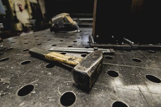 Tool lying on a worktop