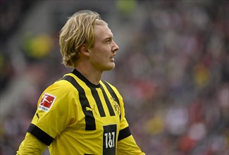 Portrait Julian Brandt Borussia Dortmund BVB