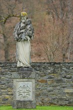 Statue of Saint Joseph with Child Jesus