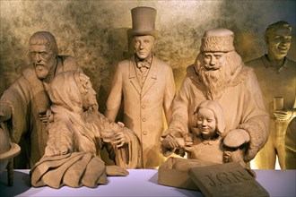 Historical human-sized figures made of marzipan