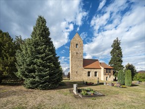 The Romanesque village church of Engersen