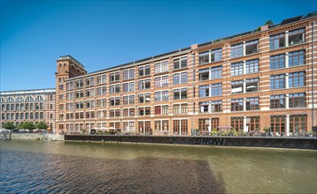 Elsterlofts on the river Weisse Elster