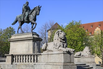 Karlsplatz with Kaiser Wilhelm Monument