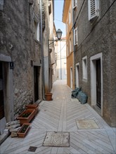 Alley in the town of Cres
