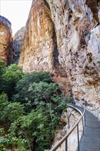 Overhanging cliffs at Pedra Furada
