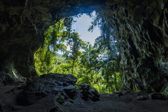 Santana Cave