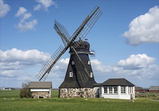 Windmill type Dutchman built in 1869 and remained in use until 1950. Now used as a holiday home in Oestra Ingelstad