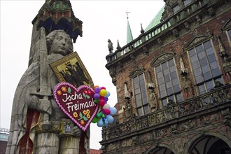 The Roland with the Freimarkt Heart