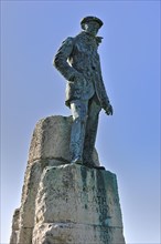 Statue of Hubert Latham
