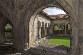 Cloister of the Cathedrale Sainte-Marie