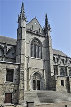 The Sainte Waudru collegiate church