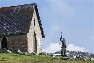 Chapel and statue of abb