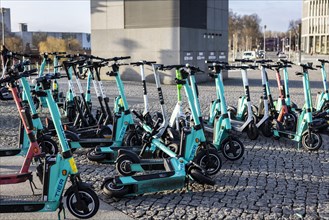 A mass of e-scooters stands on the forecourt of the main station in Berlin