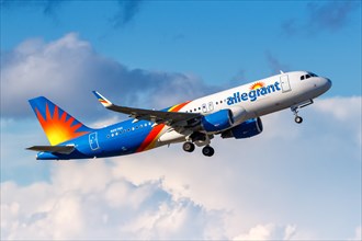 An Allegiant Airbus A320 aircraft with registration N257NV at West Palm Beach Airport