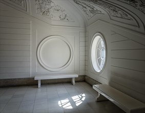 Room with round window in the Old Palace