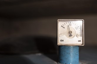 Oil level gauge on a tank of a heating system
