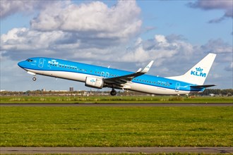 A KLM Boeing 737-900 aircraft with registration number PH-BXS at Amsterdam Airport