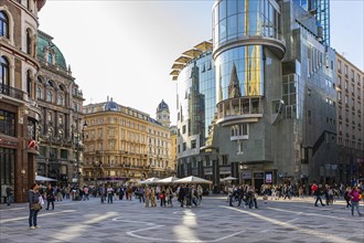 Historical and modern buildings in the pedestrian zone at Stephansplatz