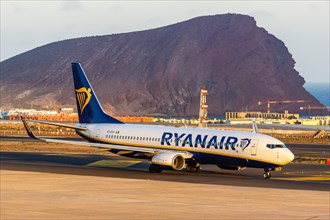 A Ryanair Boeing 737-800 aircraft with registration EI-EVV at Tenerife Airport