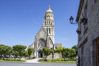 11th century church of Notre-Dame de l'Assomption in the village Sainte-Marie-du-Mont
