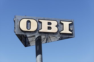 Pylon with Obi logo