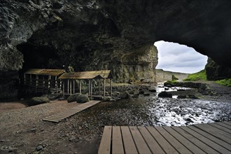 Entrance of Smoo Cave