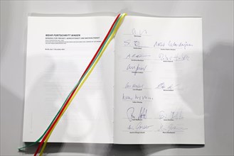 Signing of the coalition agreement between the SPD