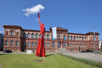 Neo-Renaissance Museum Pfalzgalerie and sculpture Grosse Wenga by Christoph Freimann 1999