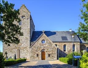 Aa Kirke with churchyard