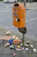 Rubbish bin
