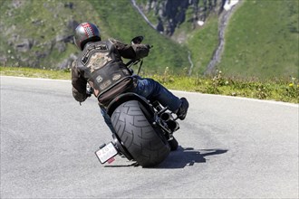 Motorbike with wide tyres